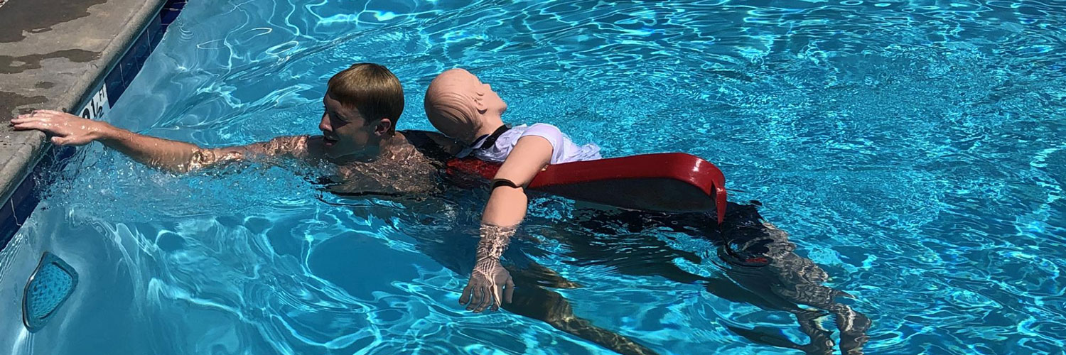 Full lifeguard training class